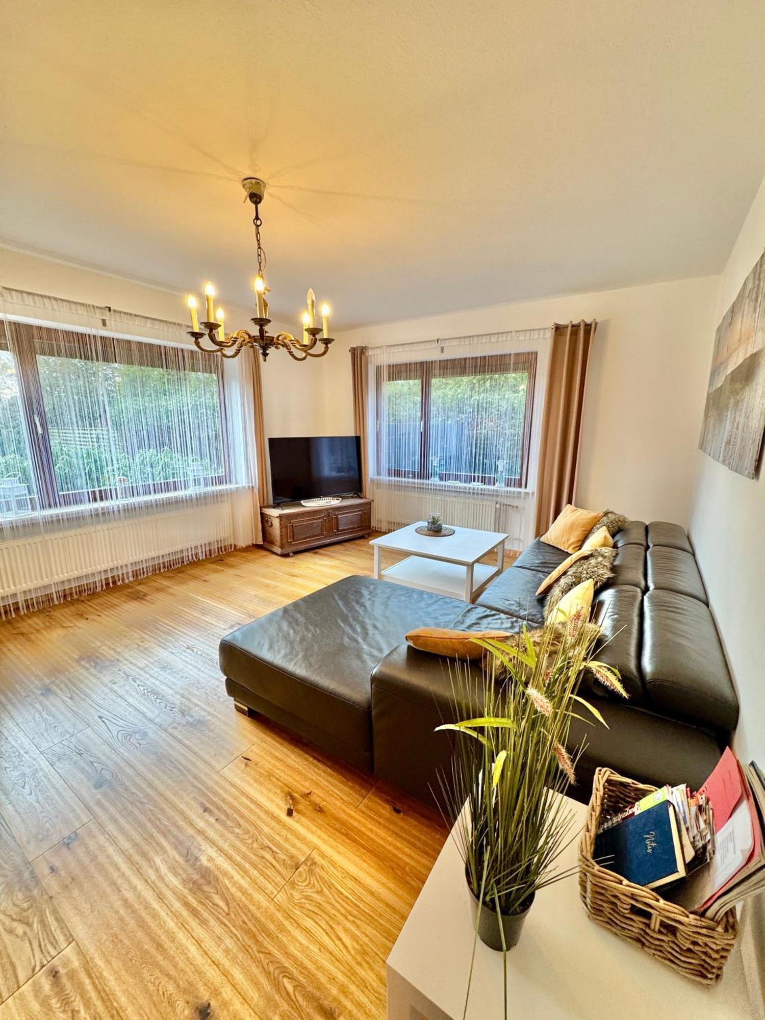 Ferienwohnung Im Erdgeschoss Mit Eingezaeunten Garten Und Terrasse Аурих Экстерьер фото